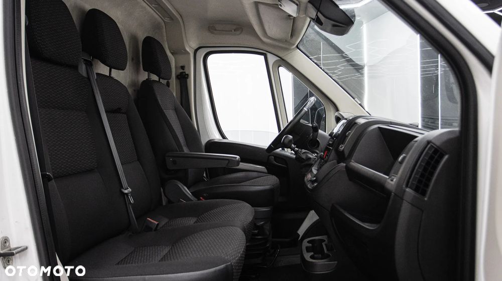 Citroën Jumper 30 2.2 BlueHDi MR`14 E6.2 3.0t - 11