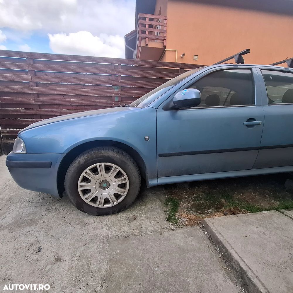 Skoda Octavia 1.4 - 10
