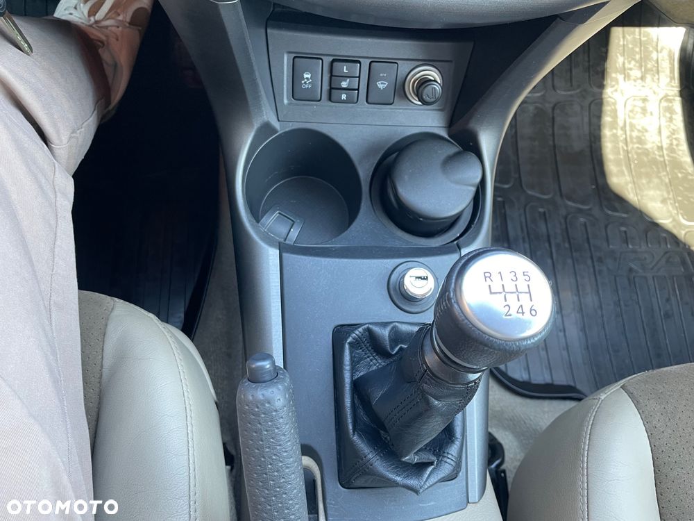 Toyota RAV4 2.0 VVT-i Premium - 25
