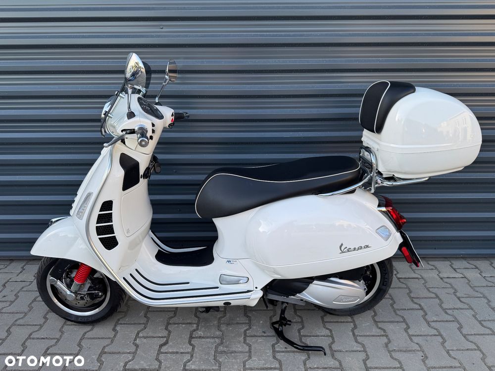 Piaggio Vespa - 3