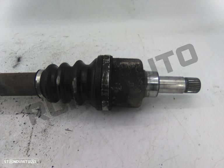 Transmissão Frente Esquerda  Peugeot 206 [1998_2012] 1.1 I - 3
