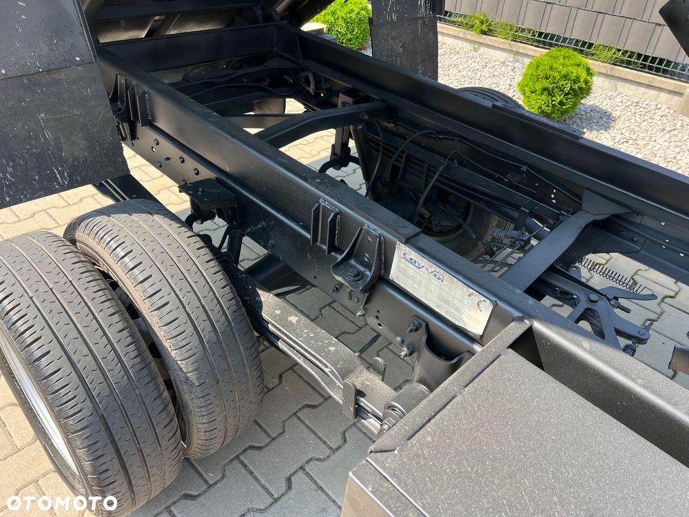 Nissan Cabstar - 15