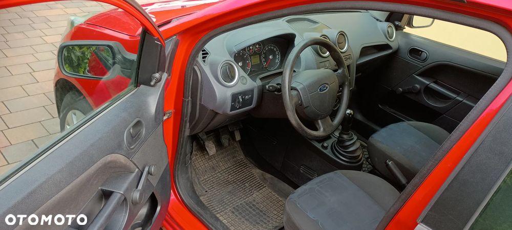 Ford Fiesta 1.3 - 5