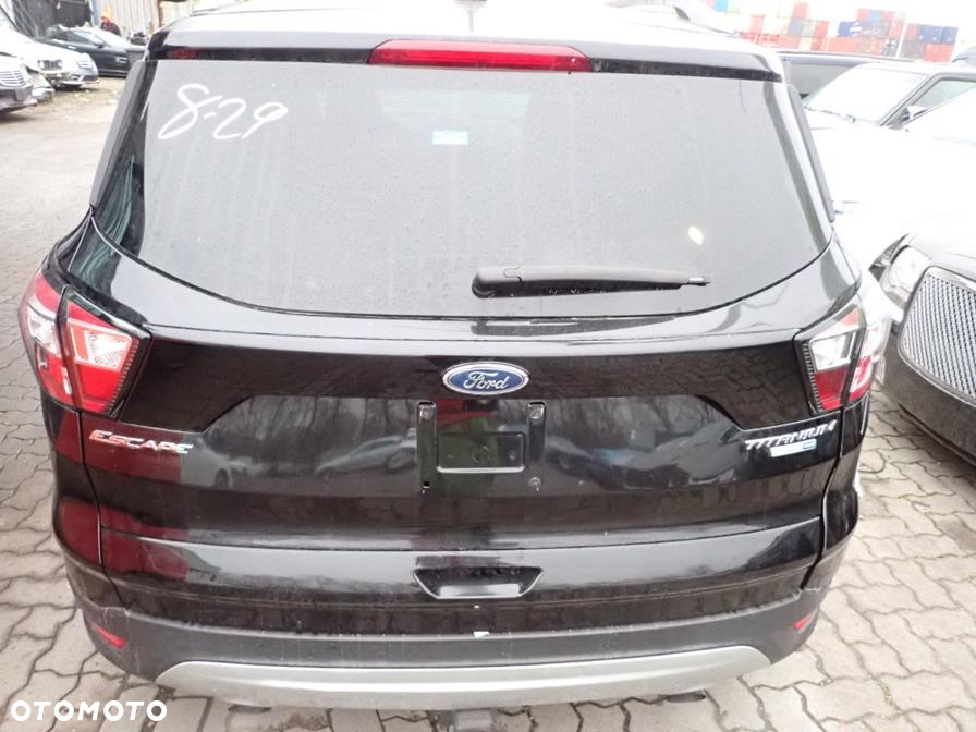 Ford Escape 2.0 EcoBoost AWD Titanium - 40