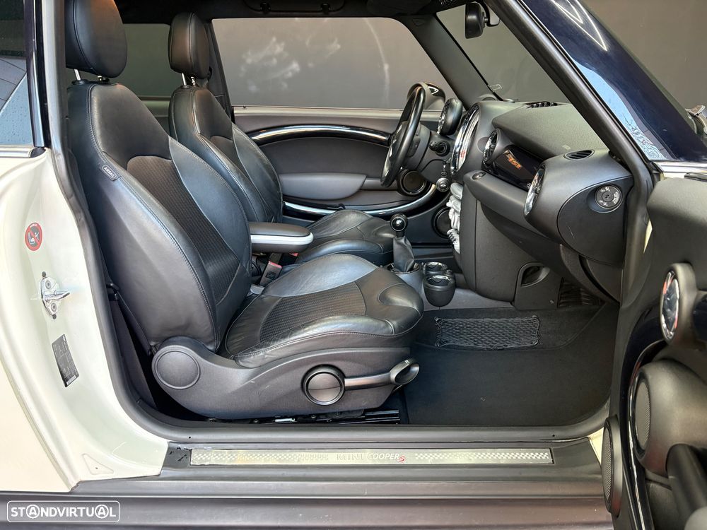 MINI 3 Portas Cooper S - 40