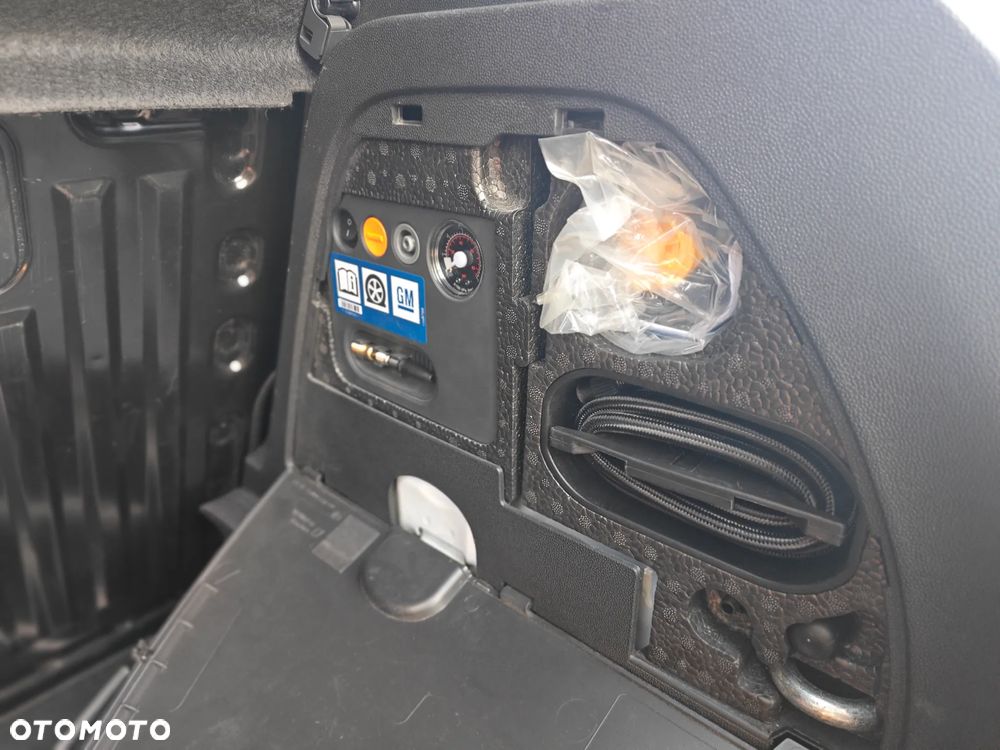 Opel Corsa 1.4 Enjoy - 34