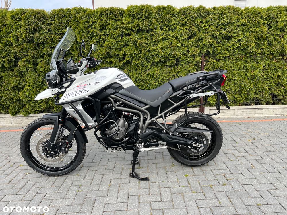 Triumph Tiger - 2