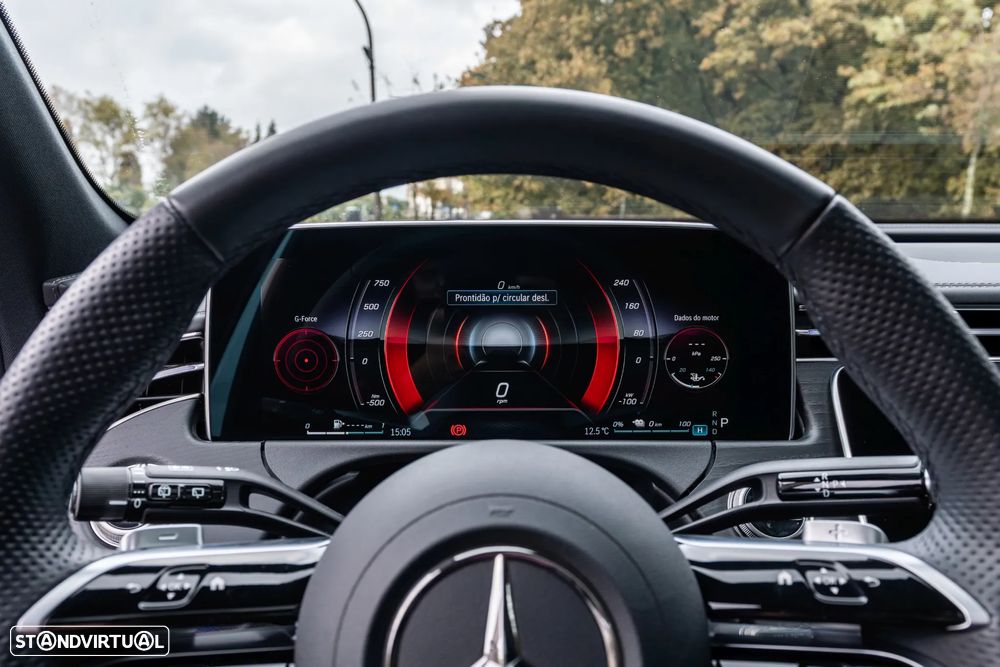 Mercedes-Benz E 300 e 4Matic 9G-TRONIC - 48