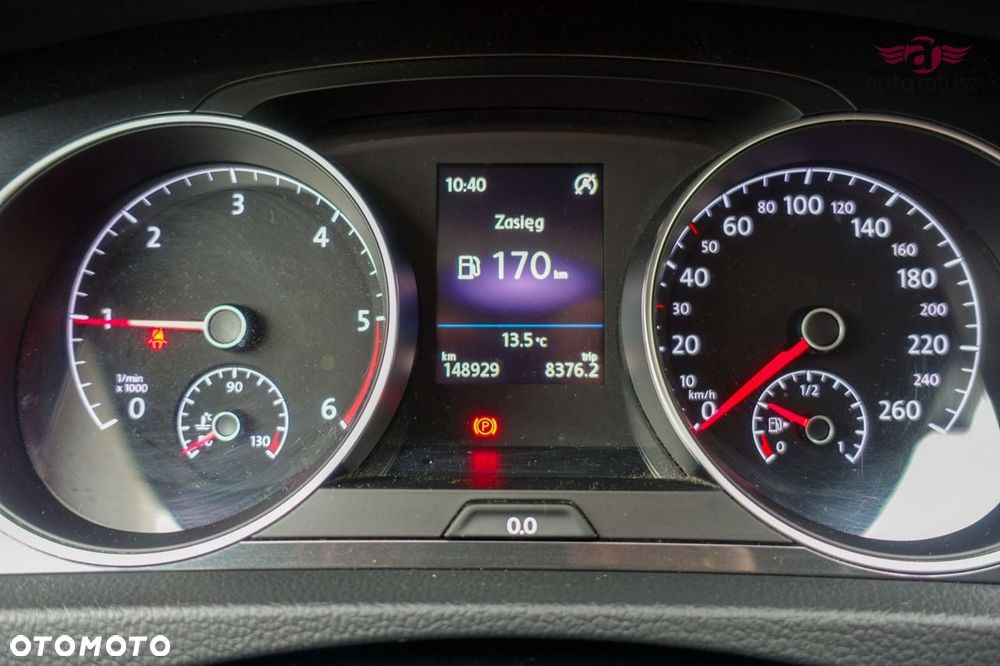 Volkswagen Golf - 25