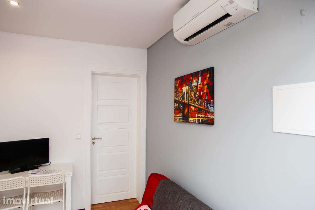 Apartamento com 1 quartos - localizado em  Coimbra - Grande imagem: 4/29