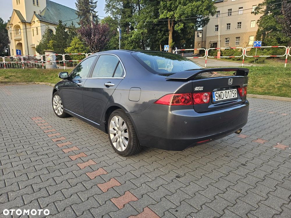 Honda Accord 2.0 i Sport - 2