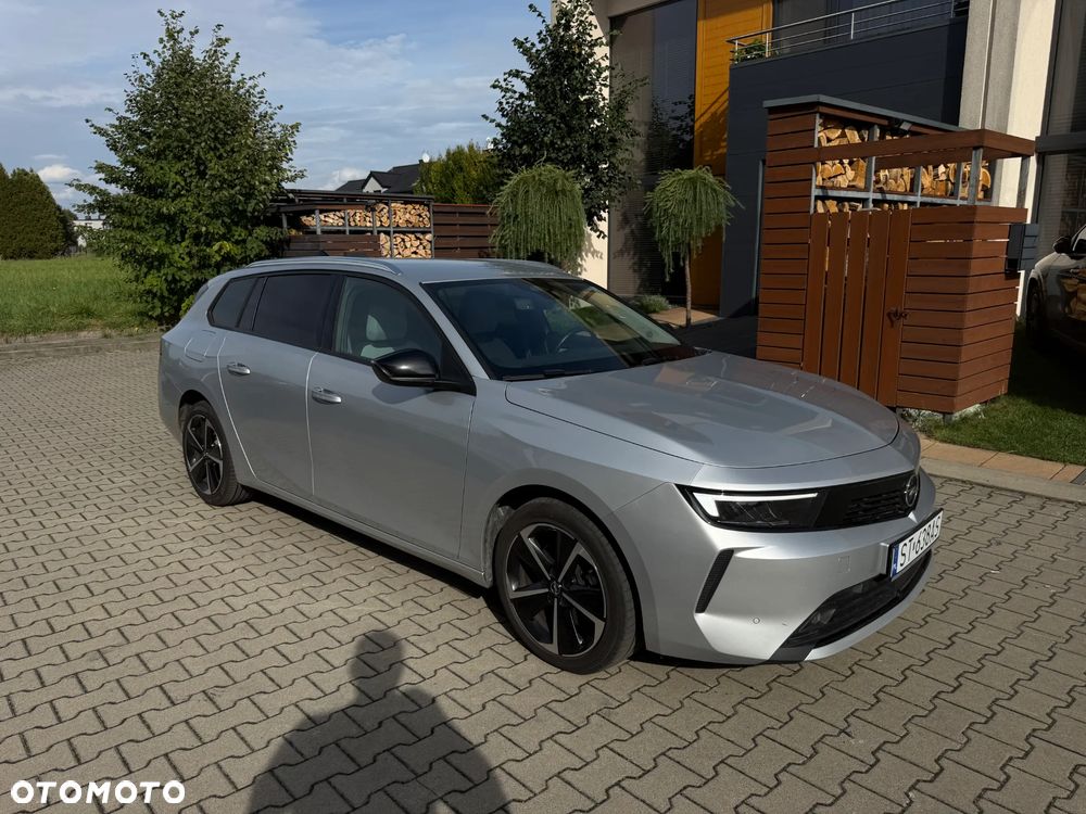Opel Astra 2023 photo 3