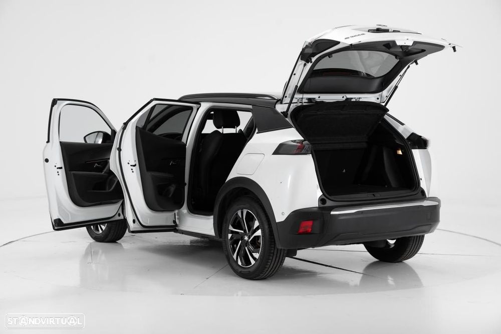 Peugeot e-2008 50 kWh GT - 6
