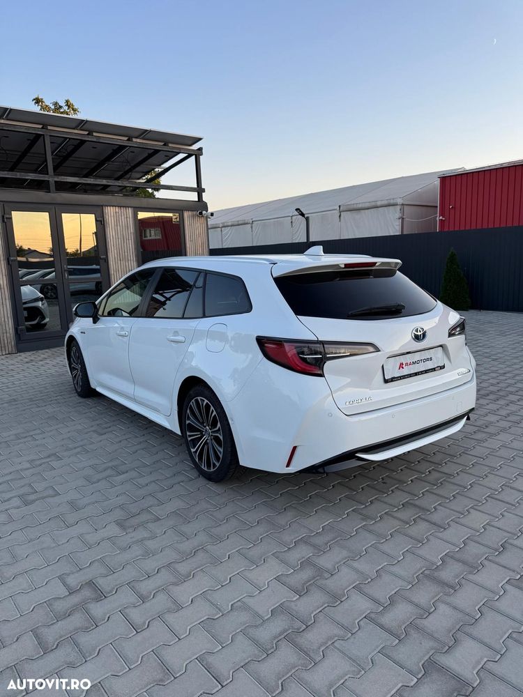 Toyota Corolla - 8