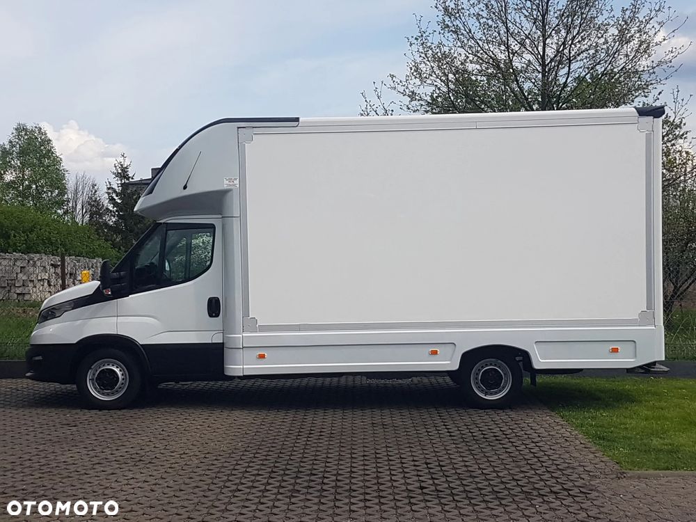 Iveco DAILY KONTENER NISKOPODŁOGOWY 4,43x2,23x2,42 SKLEP KAMPER KONIOWÓZ BAR KLIMA - 11