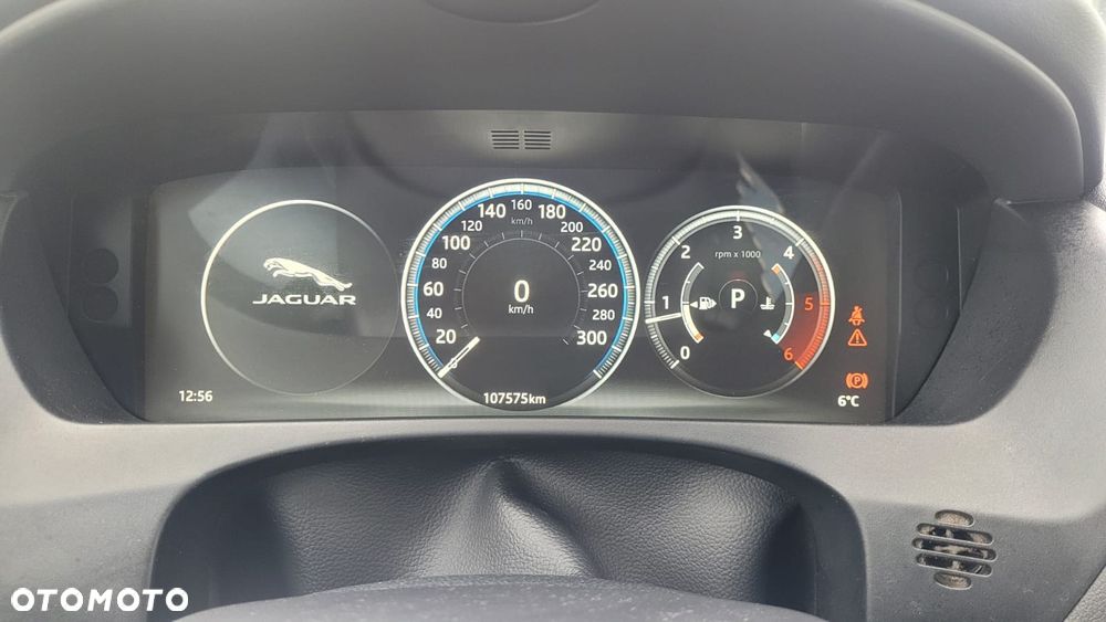 Jaguar F-Pace 20d AWD R-Sport - 17