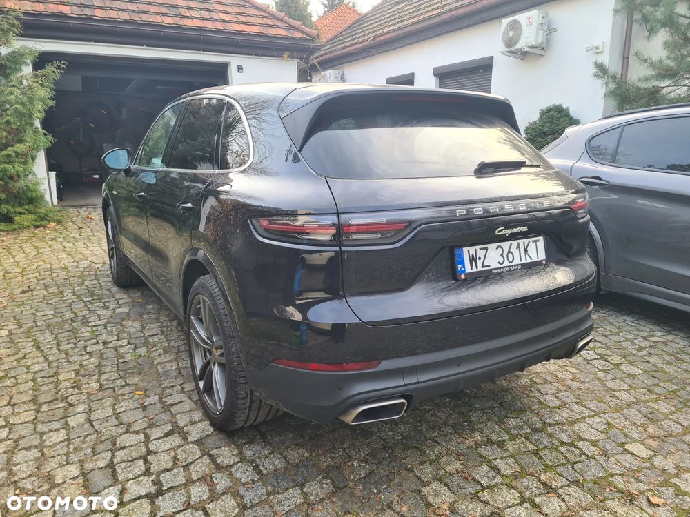 Porsche Cayenne - 4