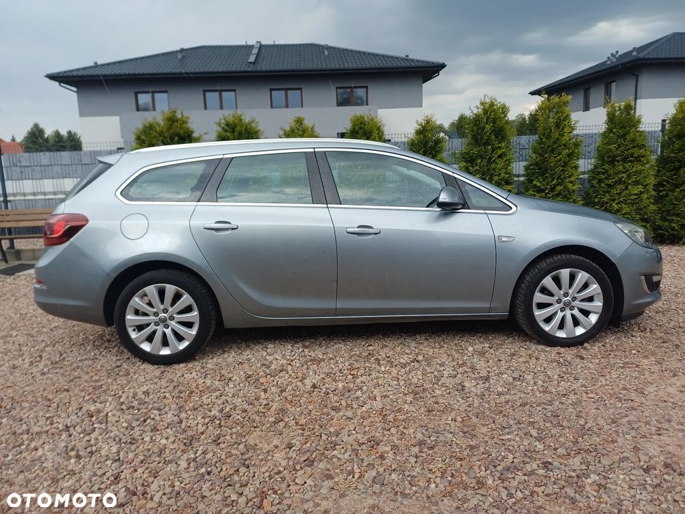 Opel Astra 1.4 Turbo Cosmo - 3