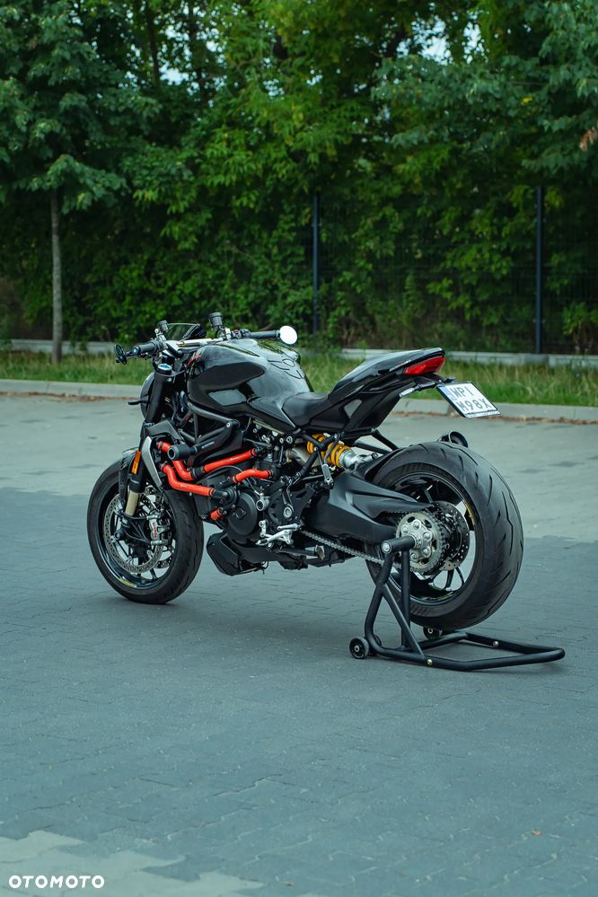 Ducati Monster - 9