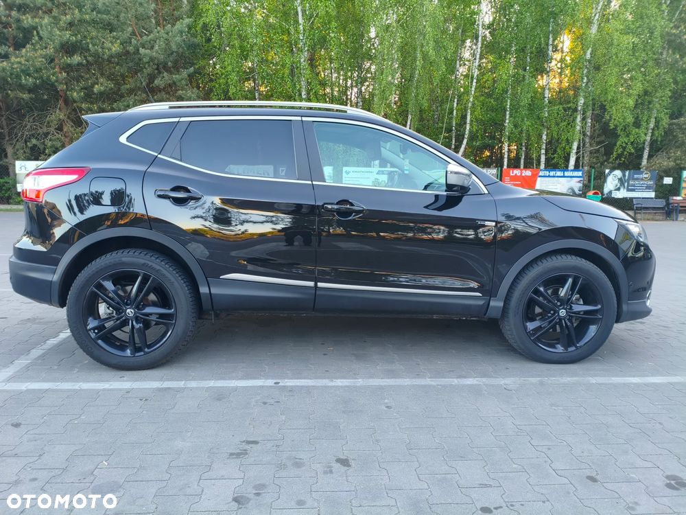 Nissan Qashqai 1.6 DCi 4x4 Black Edition EU6 - 6