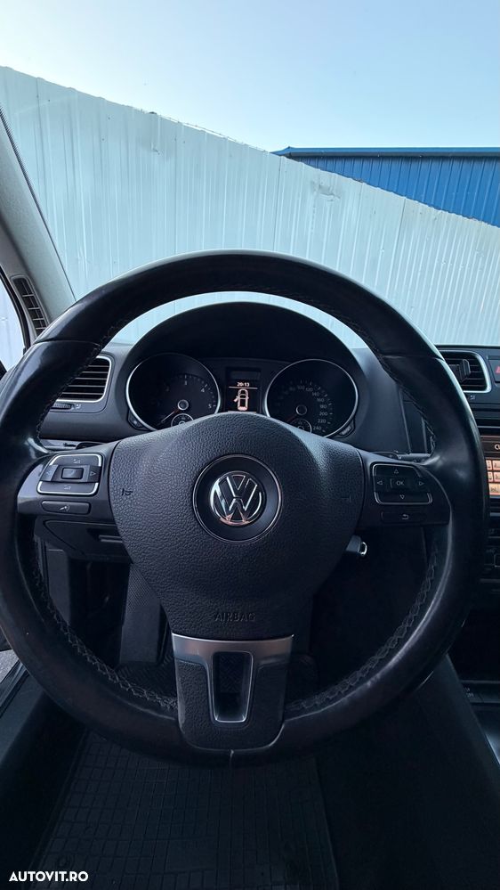 Volkswagen Golf 1.6 TDI BlueMotion Technology DPF Highline DSG - 16