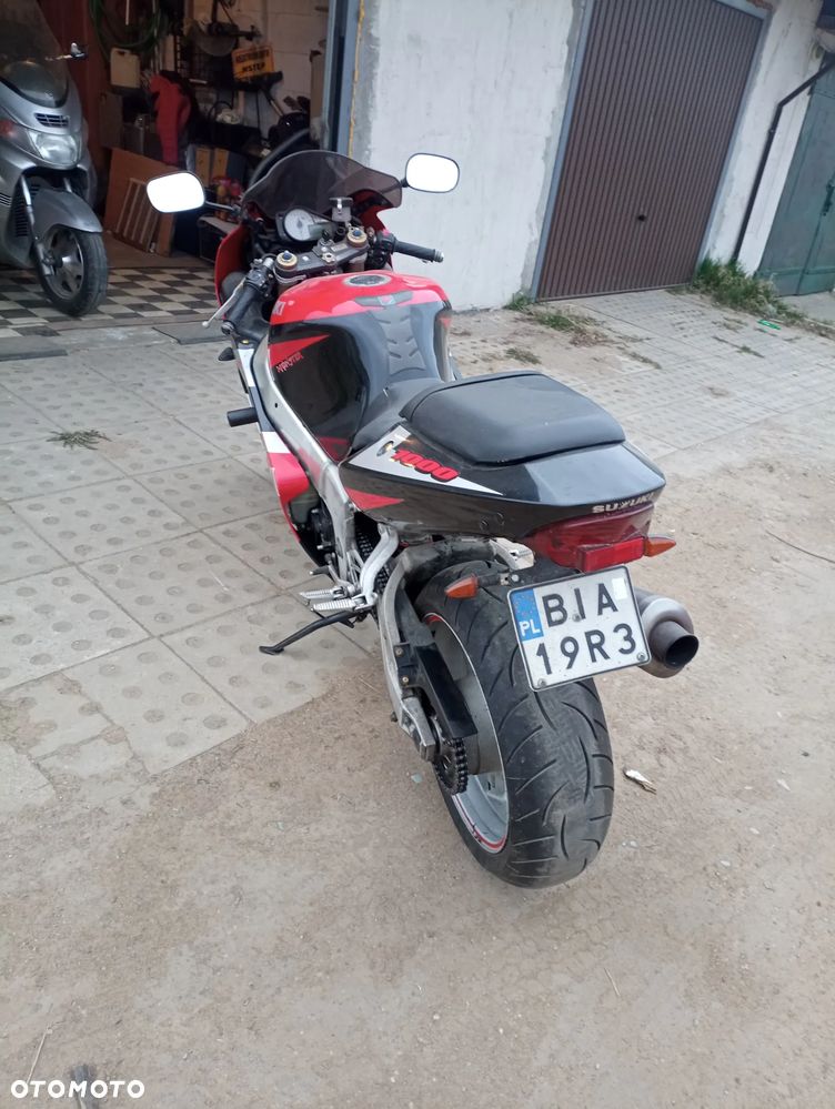 Suzuki GSX-R - 2