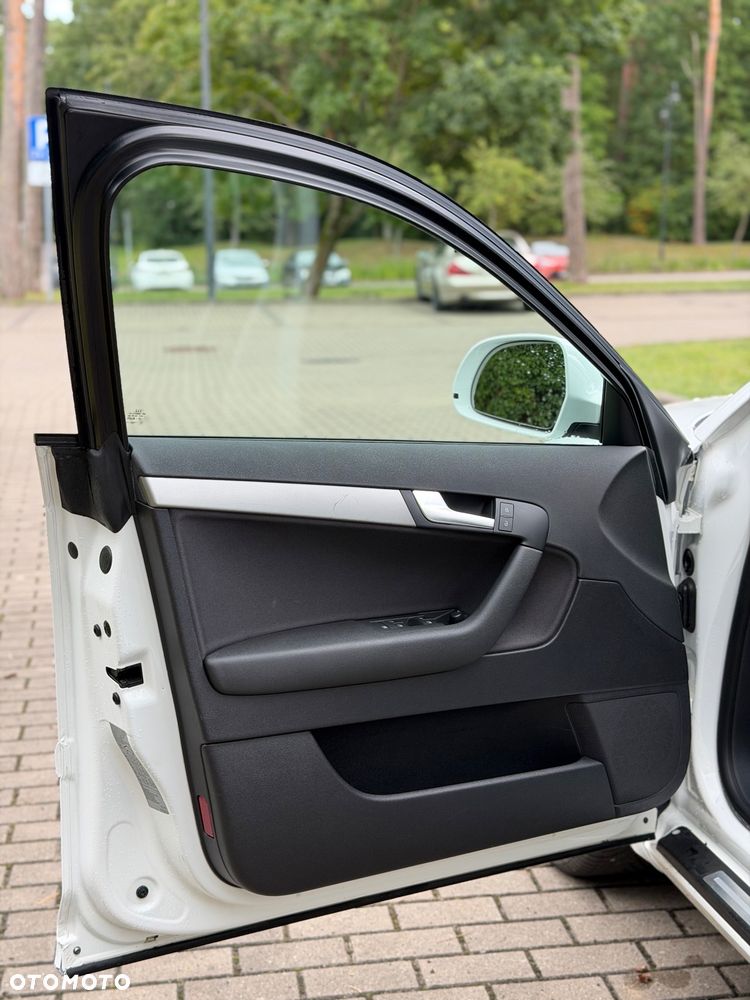 Audi A3 Sportback 2.0 TDI DPF quattro Attraction - 23