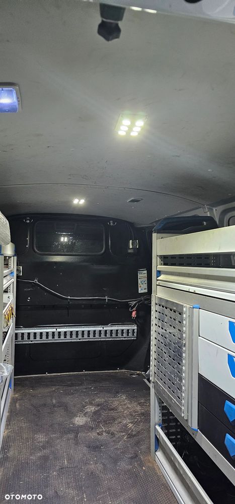 Volkswagen Transporter T6 - 16