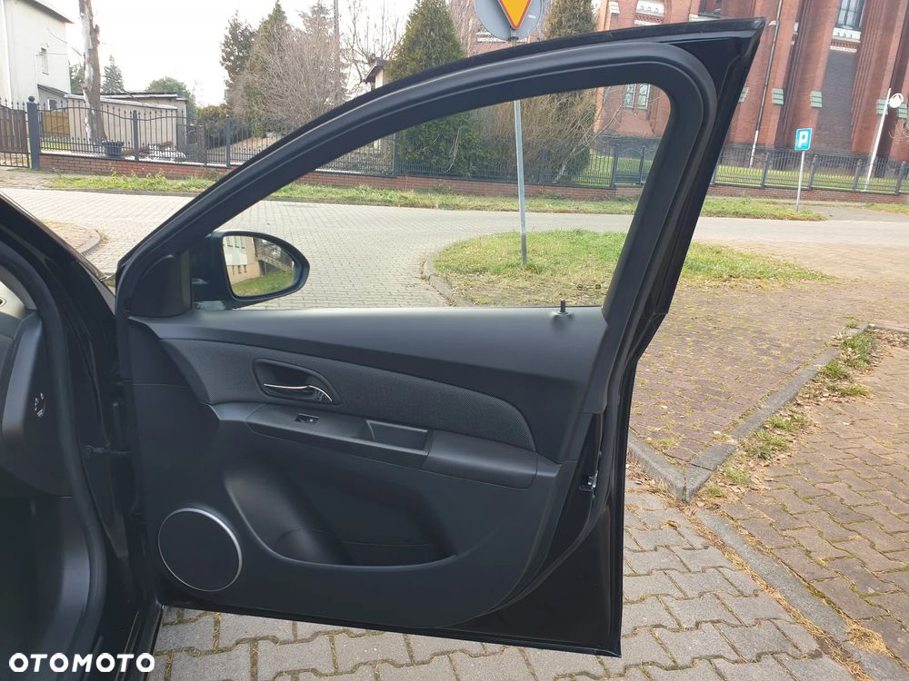 Chevrolet Cruze 1.4T LTZ - 27