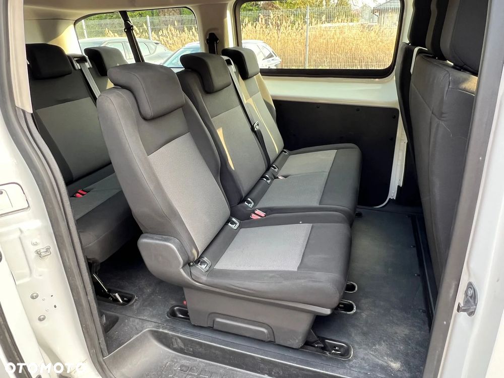 Peugeot Traveller 1.5 BlueHDi Long Business - 17