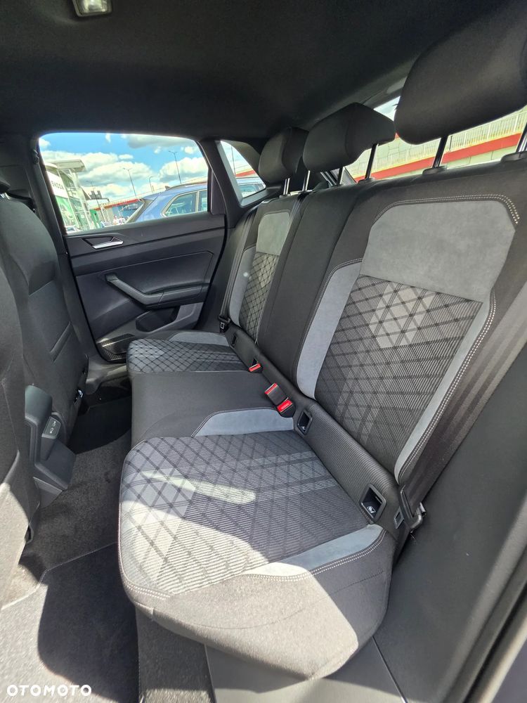 Volkswagen Polo 1.0 TSI R-Line Plus DSG - 25