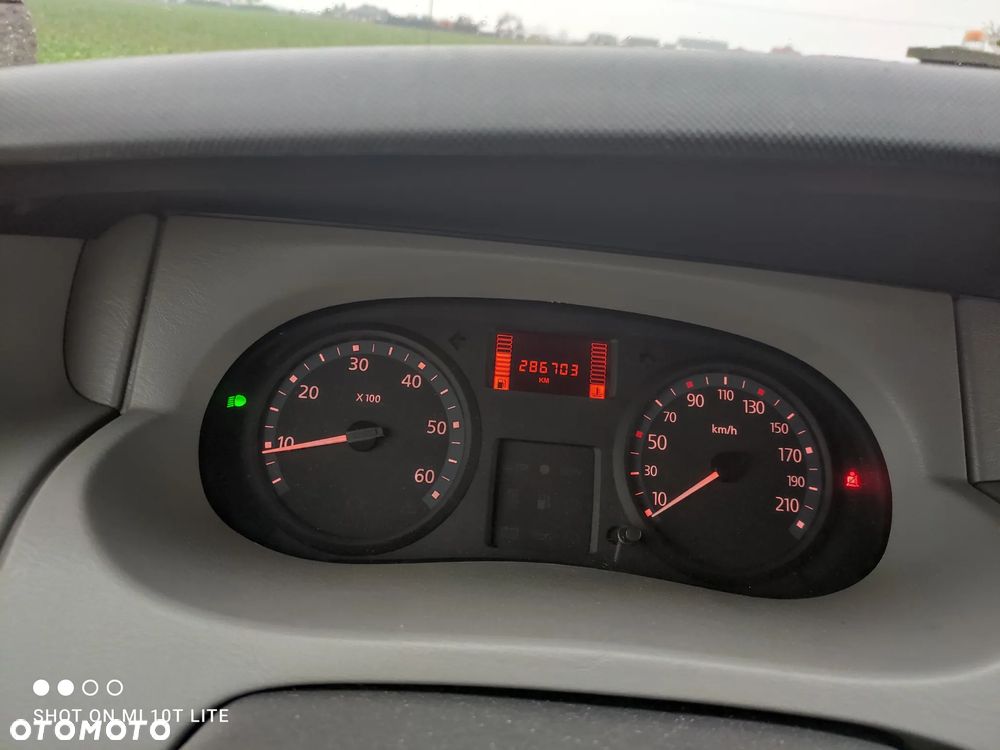 Renault trafic - 10