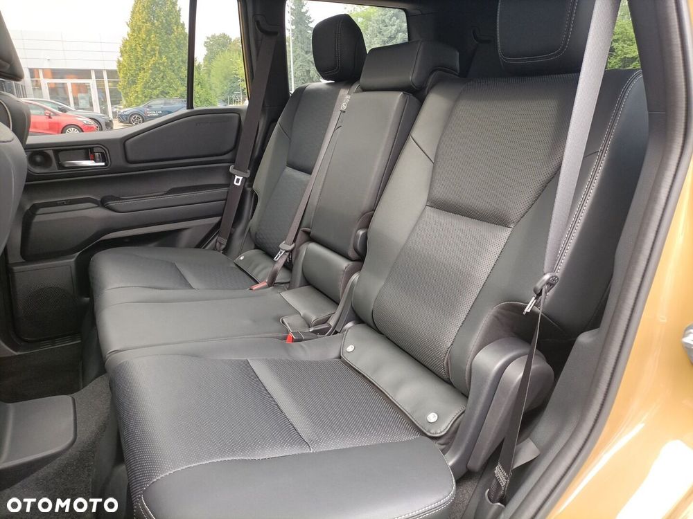 Toyota Land Cruiser LC 2.8 D-4D First Edition - 12