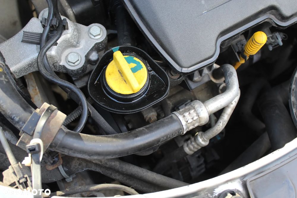 Dacia Logan 1.2 16V Ambiance - 30