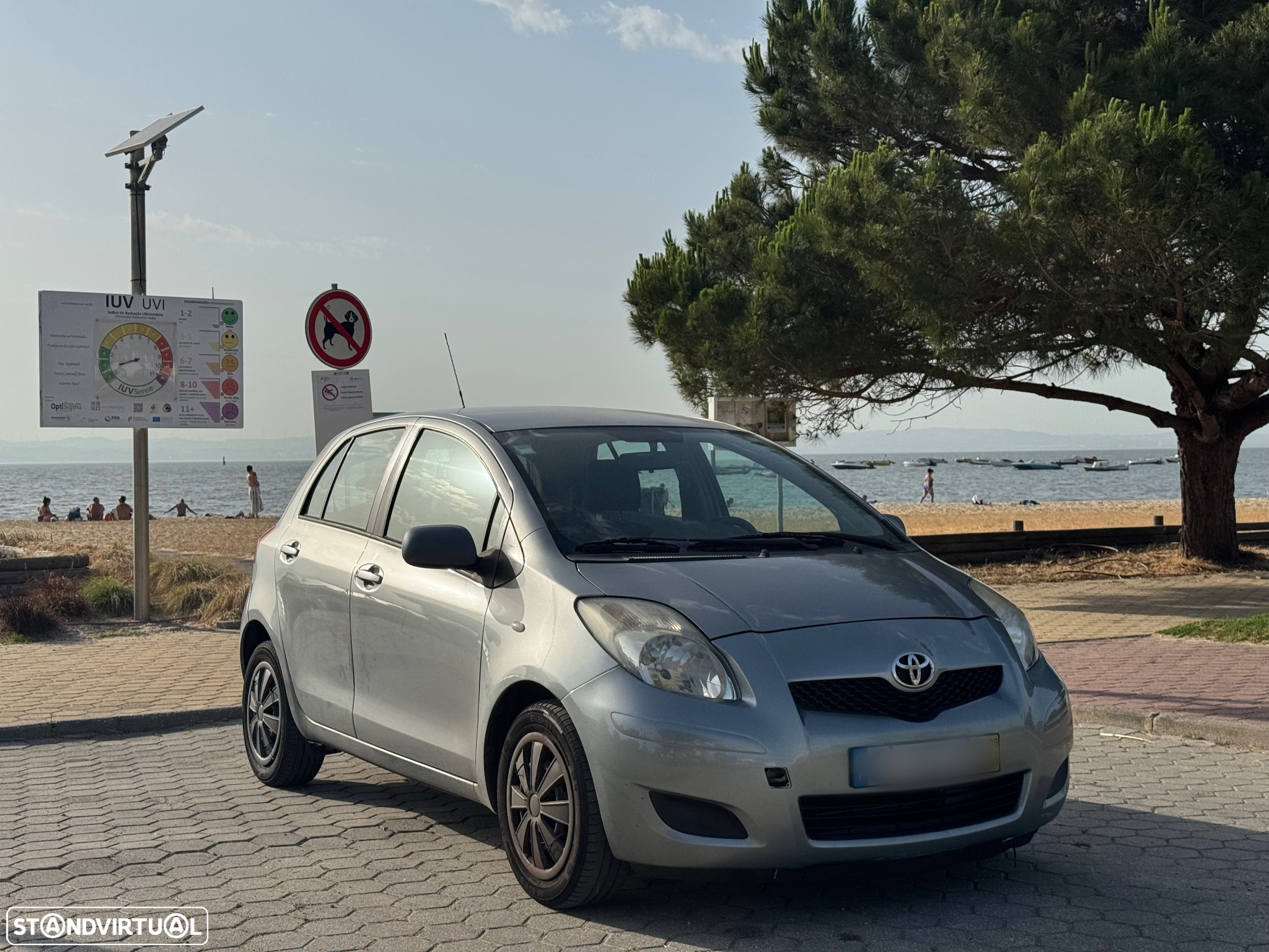 Toyota Yaris 1.4 D-4D Comfort - 2