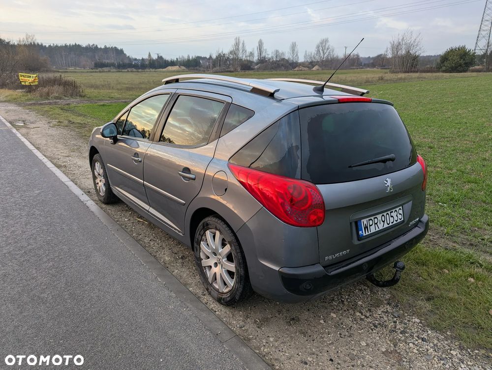 Peugeot 207 1.6 - 6