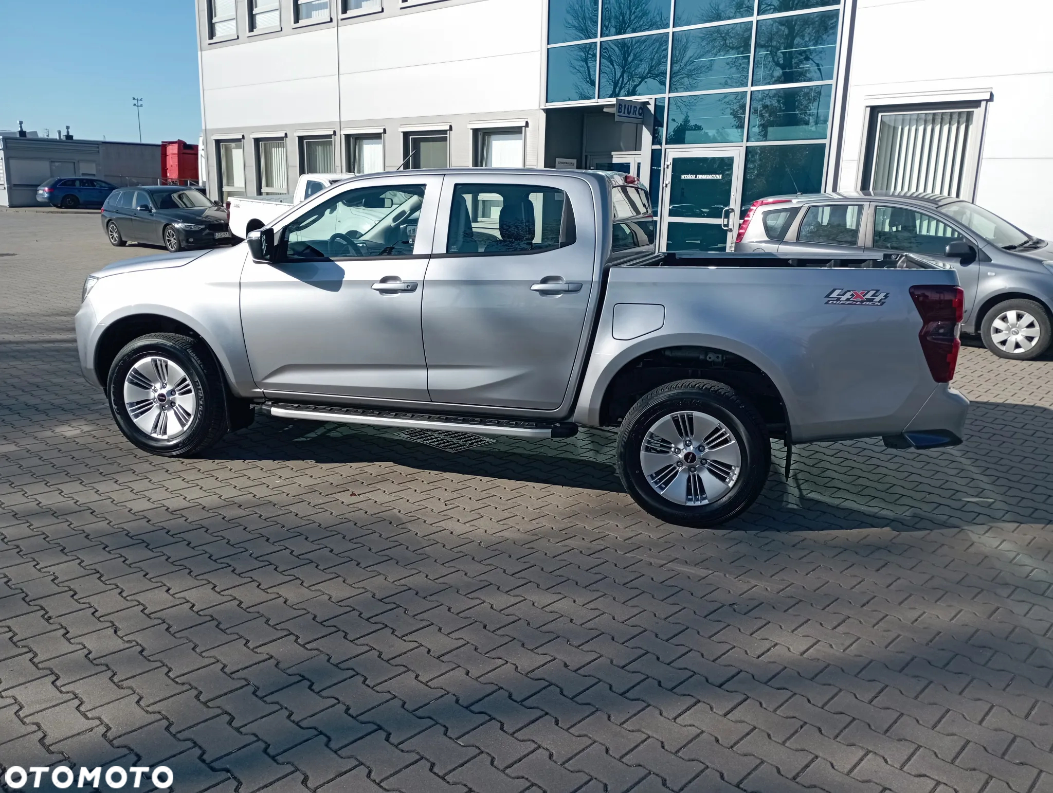 Isuzu D-Max 1.9 DC LS - 15