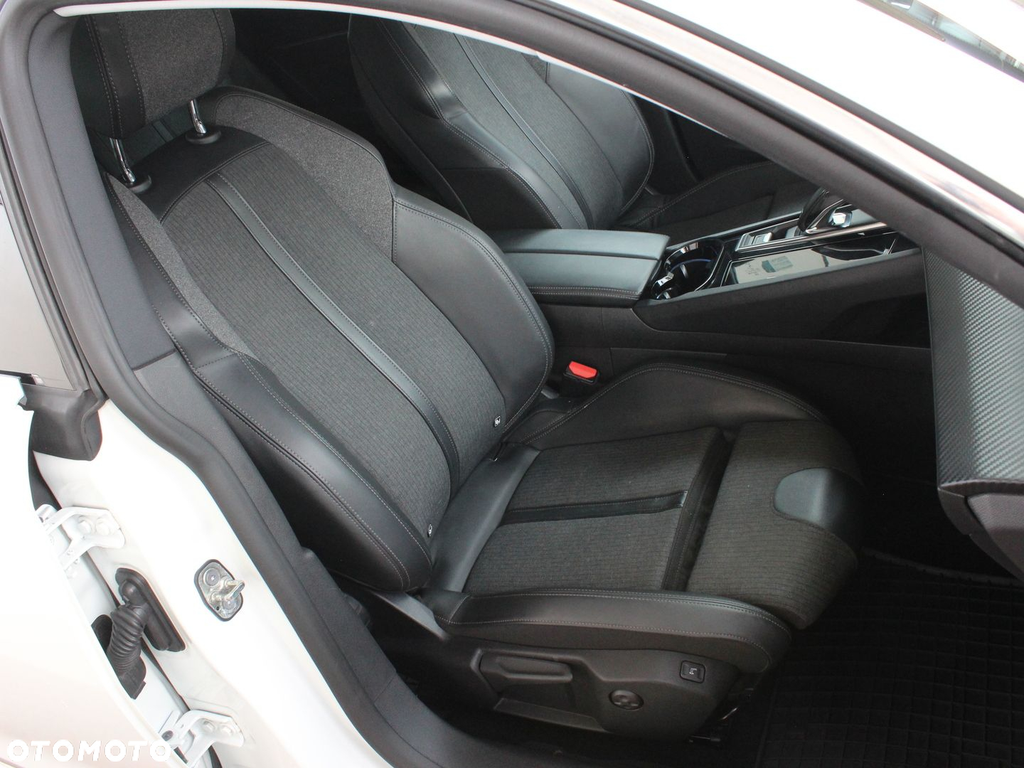 Peugeot 508 2.0 BlueHDi Allure S&S EAT8 - 14