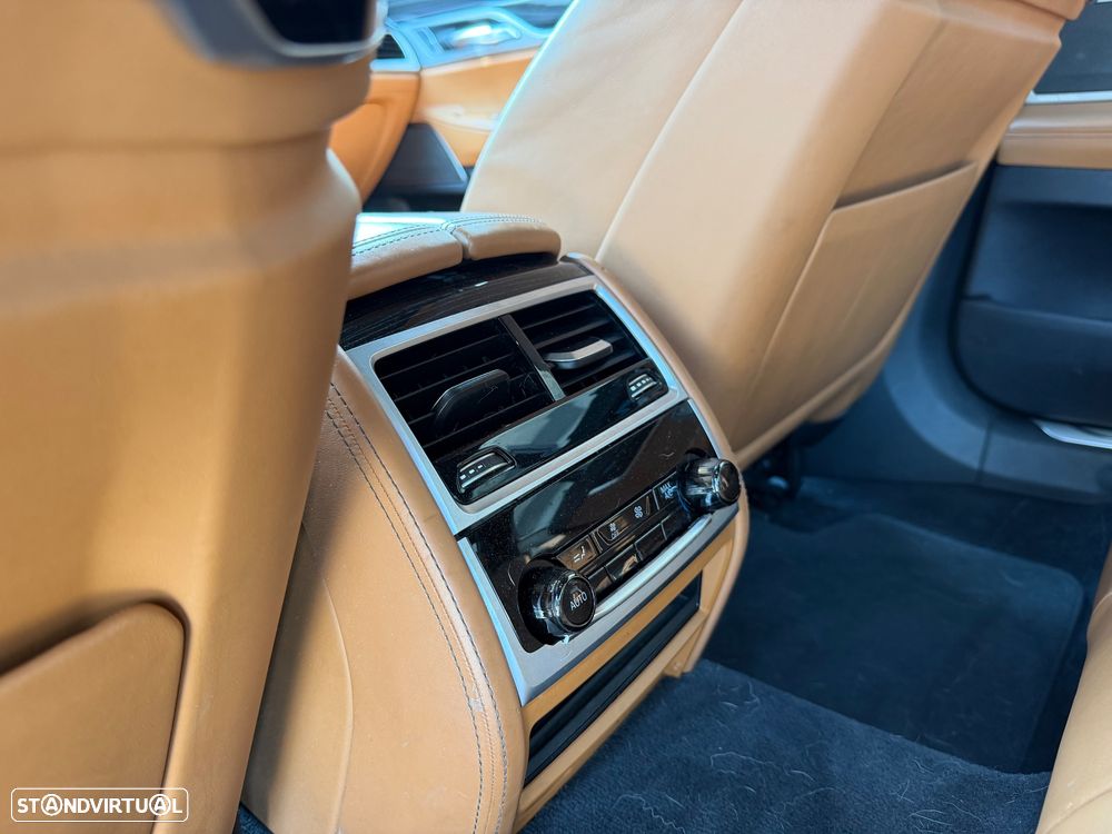 BMW 740 iH Active Hybrid - 13