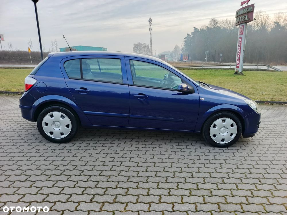 Opel Astra 1.6 Edition - 26