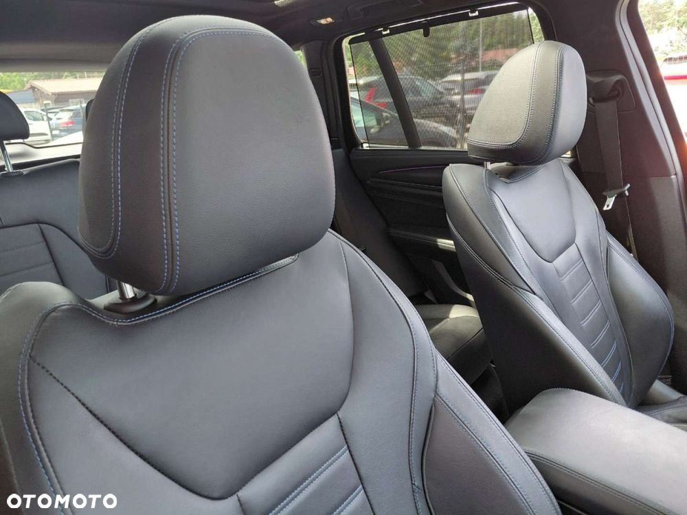 BMW X3 - 16