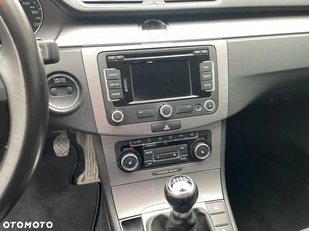 Volkswagen Passat 1.4 TSI Highline - 21