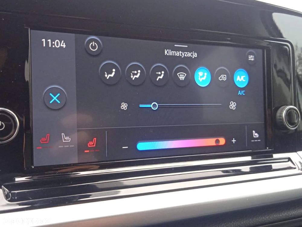 Ford Tourneo Connect 2.0 EcoBlue Titanium - 25