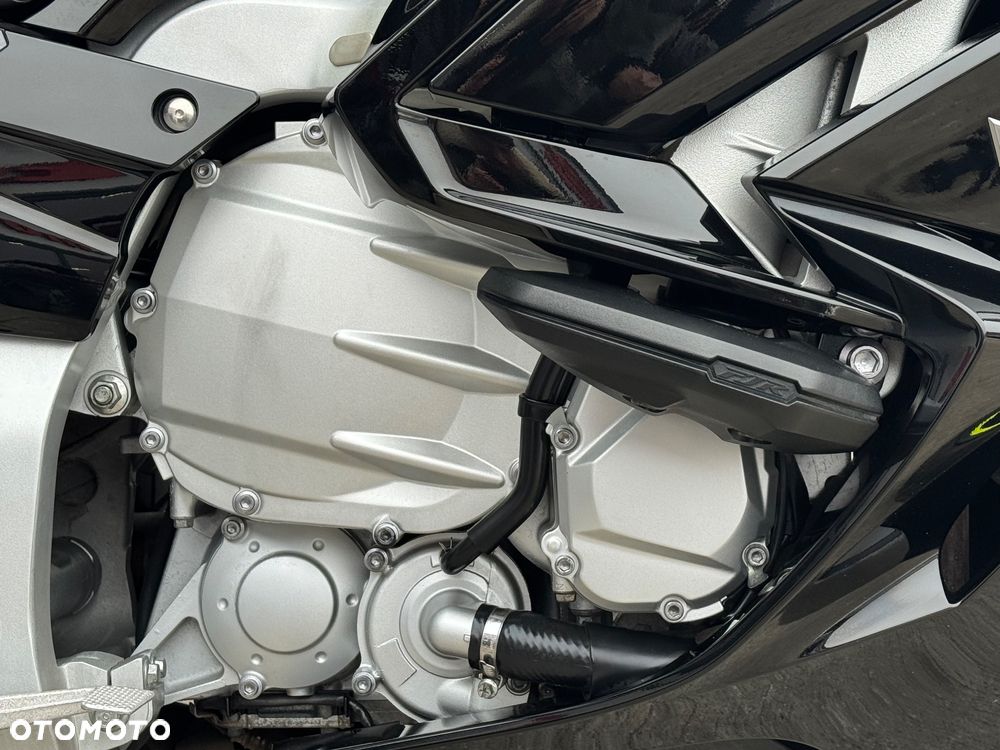 Yamaha FJR - 22