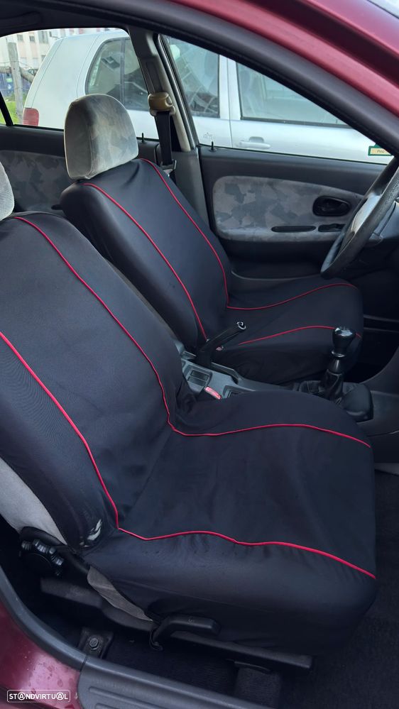 Mitsubishi Carisma Hatchback 1.6 GLX - 12