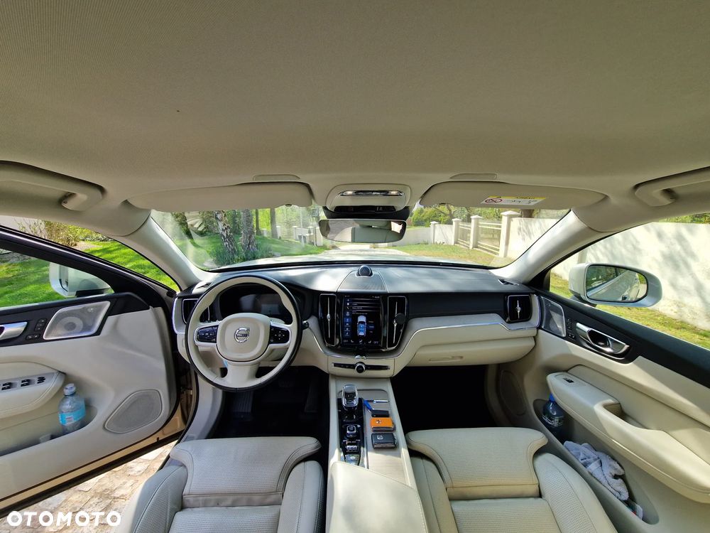 Volvo XC 60 D5 AWD Inscription - 12