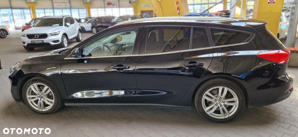 Ford Focus 2.0 EcoBlue Titanium - 4