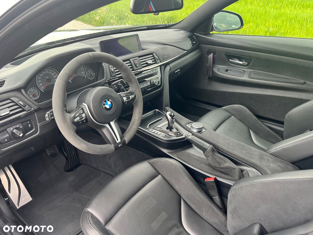 BMW M4 Coupe DKG Competition - 16