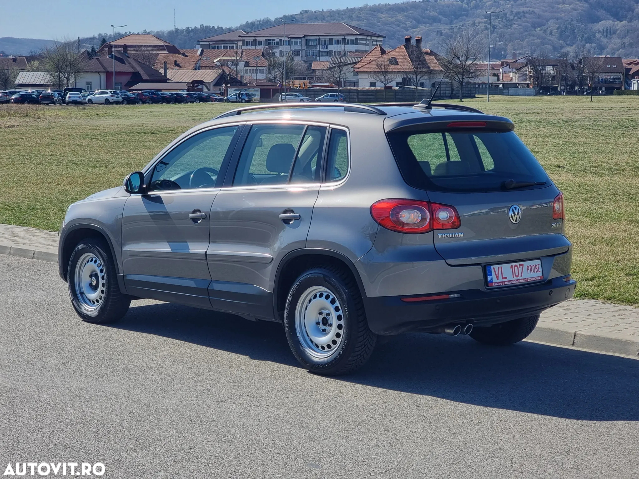 Volkswagen Tiguan 2.0 TDI DPF 4Motion Track&Field - 3
