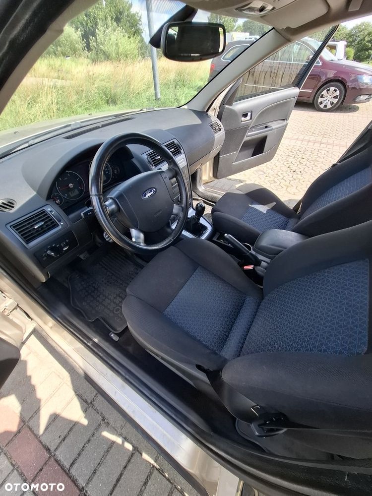 Ford Mondeo 2.0 TDCi Trend - 14